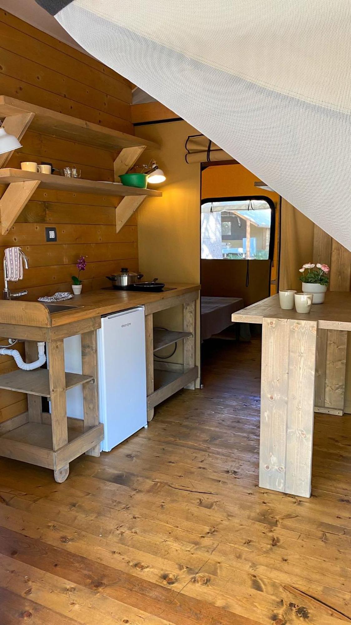 Il Pampaleone Glamping And Resort Acireale Zimmer foto